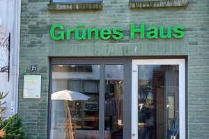 Die Fassade des Grünen Hauses